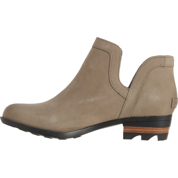 NIB Sorel Lolla Cut Out Booties Nubuck -Waterproof - Picture 7 of 16